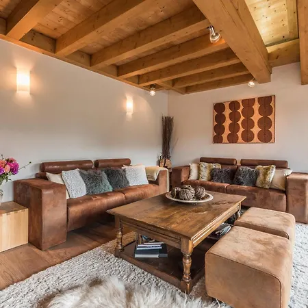 Omaroo - By Emerald Chalet Morzine
