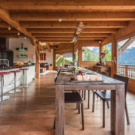Omaroo - By Emerald Morzine